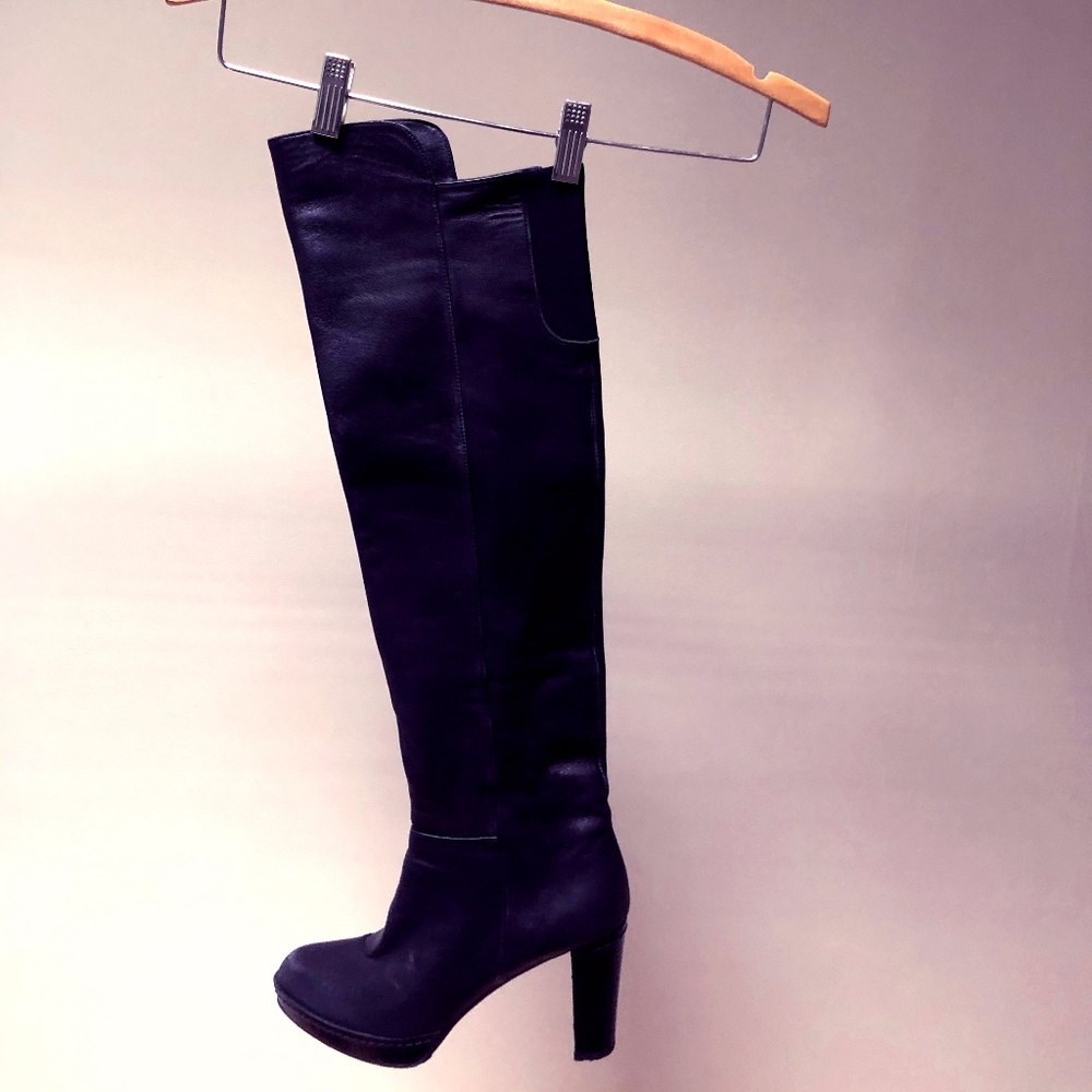 Gorgeous Leather Stuart Weitzman Tall Boots